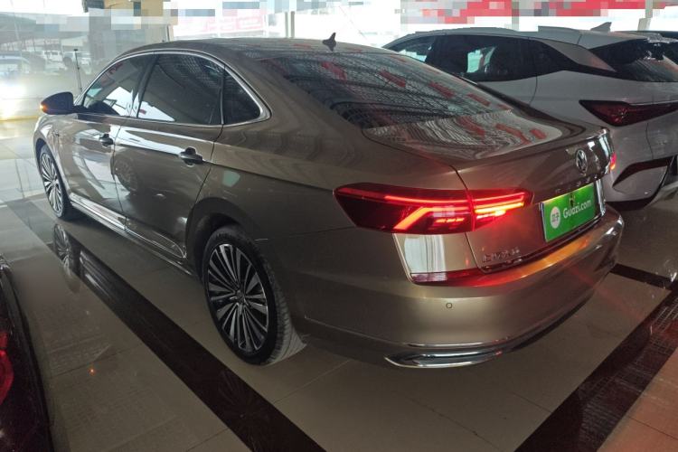 Used Volkswagen Passat 2019 330TSI Luxury Edition China V Standard Rear Left 45 Deg