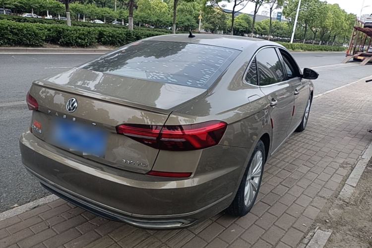 Used Volkswagen Passat 2019 330TSI Elite Edition China VI Rear Right 45 Deg