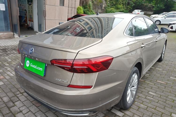 Used Volkswagen Passat 2019 330TSI Elite Edition China VI Rear Right 45 Deg