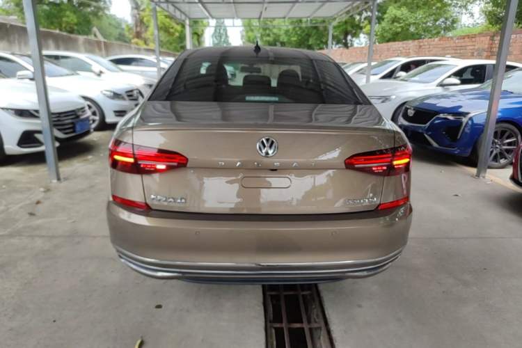 Used Volkswagen Passat 2019 330TSI Elite Edition China VI Rear