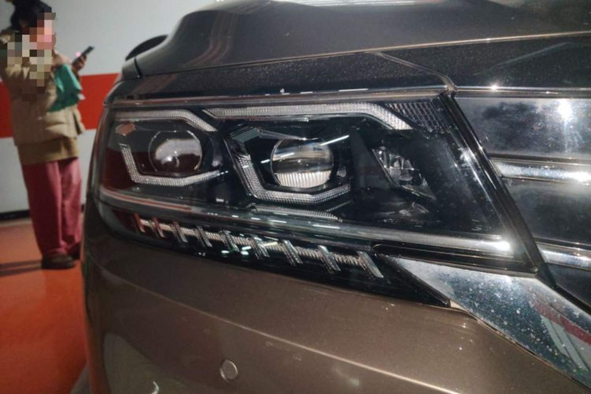 Used Volkswagen Passat 2019 380TSI Prestige Edition China VI Standard Right Front Headlight