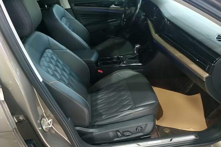 Used Volkswagen Passat 2019 330TSI Luxury Edition China V Standard Right Front Seat