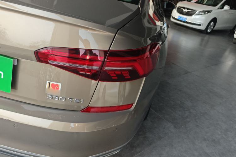 Used Volkswagen Passat 2019 330TSI Elite Edition China V Standard Right Rear Taillight