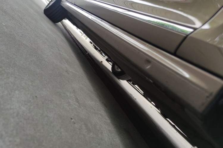 Used Volkswagen Passat 2019 330TSI Elite Edition China VI Right Side Sill