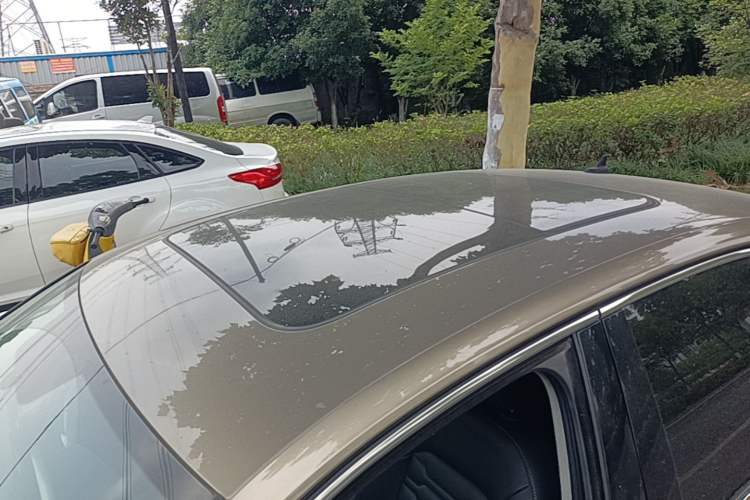 Used Volkswagen Passat 2019 330TSI Elite Edition China VI Roof