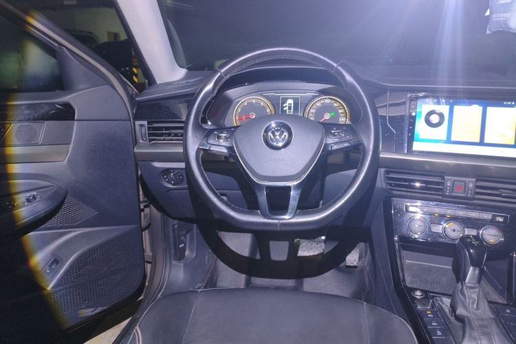 Used Volkswagen Passat 2019 330TSI Elite Edition China VI Steering Wheel