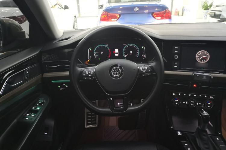 Used Volkswagen Passat 2019 330TSI Luxury Edition China VI Standard Steering Wheel