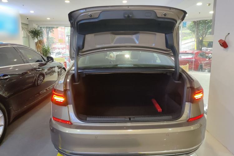 Used Volkswagen Passat 2019 330TSI Elite Edition China V Standard Trunk