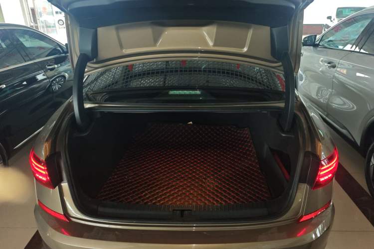 Used Volkswagen Passat 2019 330TSI Luxury Edition China V Standard Trunk
