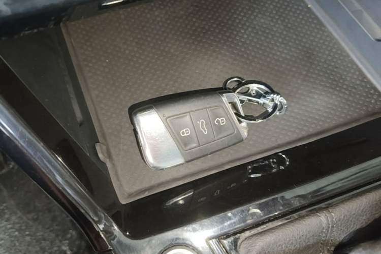 Used Volkswagen Passat 2019 330TSI Elite Edition China V Standard Vehicle Key
