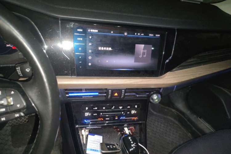 Used Volkswagen Passat 2020 330TSI Luxury Edition China VI Audio And AC Panel