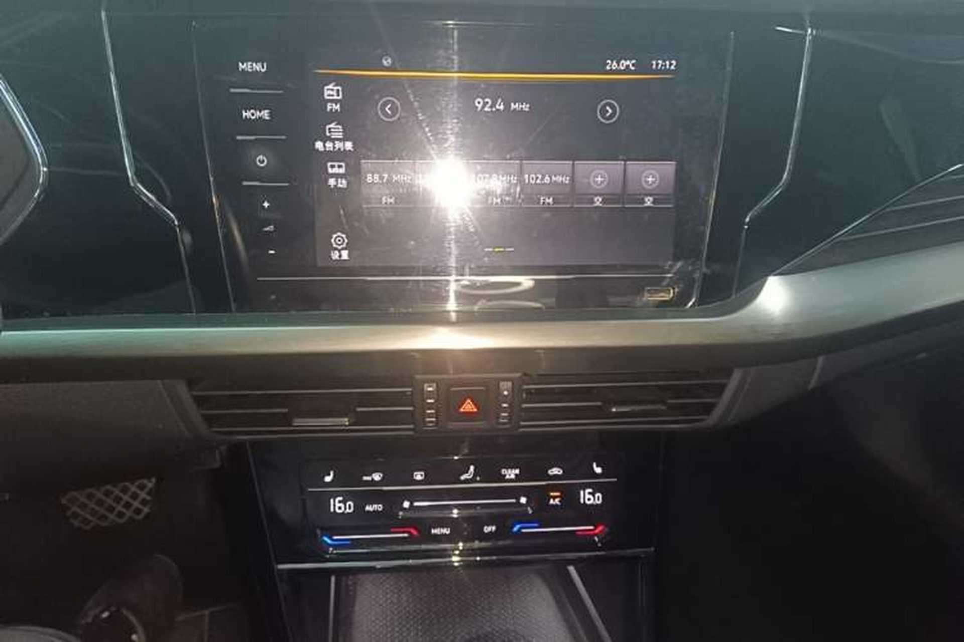 Used Volkswagen Passat 2020 Revised Version 280TSI Elite Edition China VI Standard Audio And AC Panel