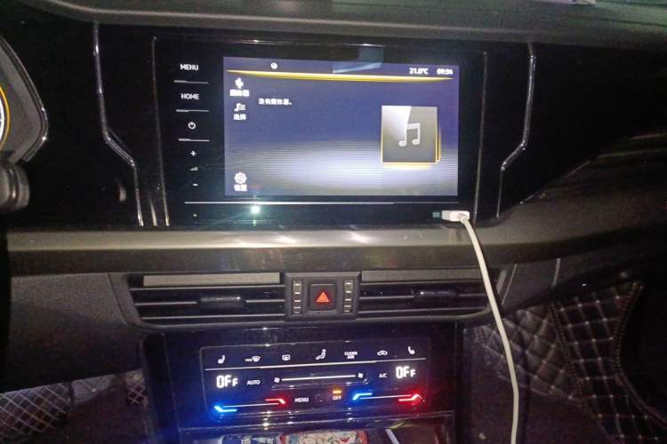 Used Volkswagen Passat 2020 330TSI Elite Edition China VI Audio And AC Panel