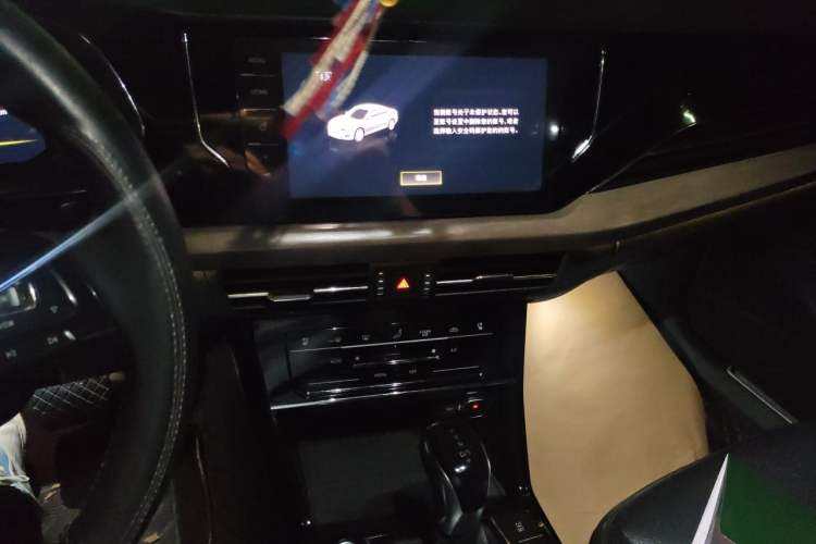 Used Volkswagen Passat 2020 330TSI Luxury Edition China VI Audio And AC Panel