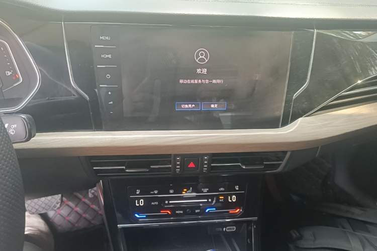Used Volkswagen Passat 2020 330TSI Luxury Edition China VI Audio And AC Panel