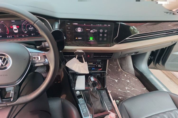 Used Volkswagen Passat 2020 Revised Version 330TSI Luxury Edition China VI Standard Audio And AC Panel