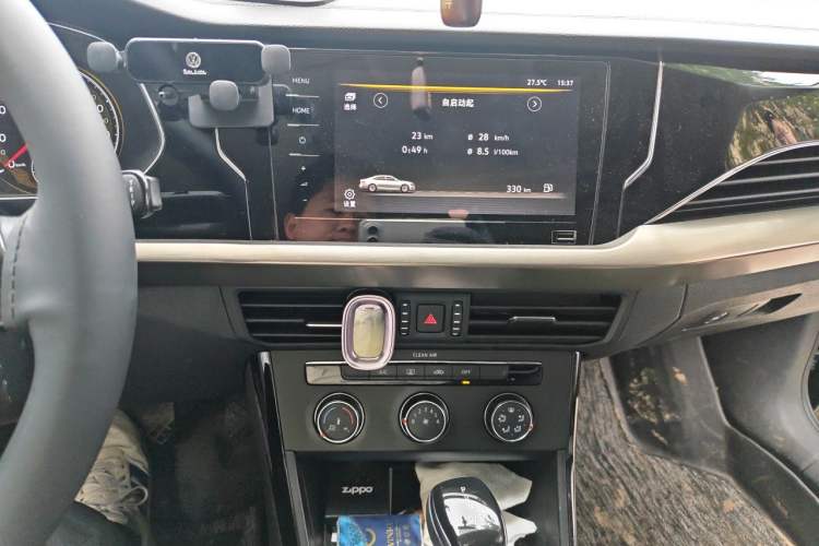 Used Volkswagen Passat 2020 Revised Version 280TSI Business Edition China VI Standard Audio And AC Panel