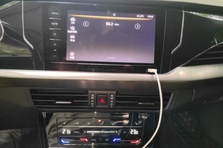 Used Volkswagen Passat 2020 Revised Version 280TSI Elite Edition China VI Standard Audio And AC Panel