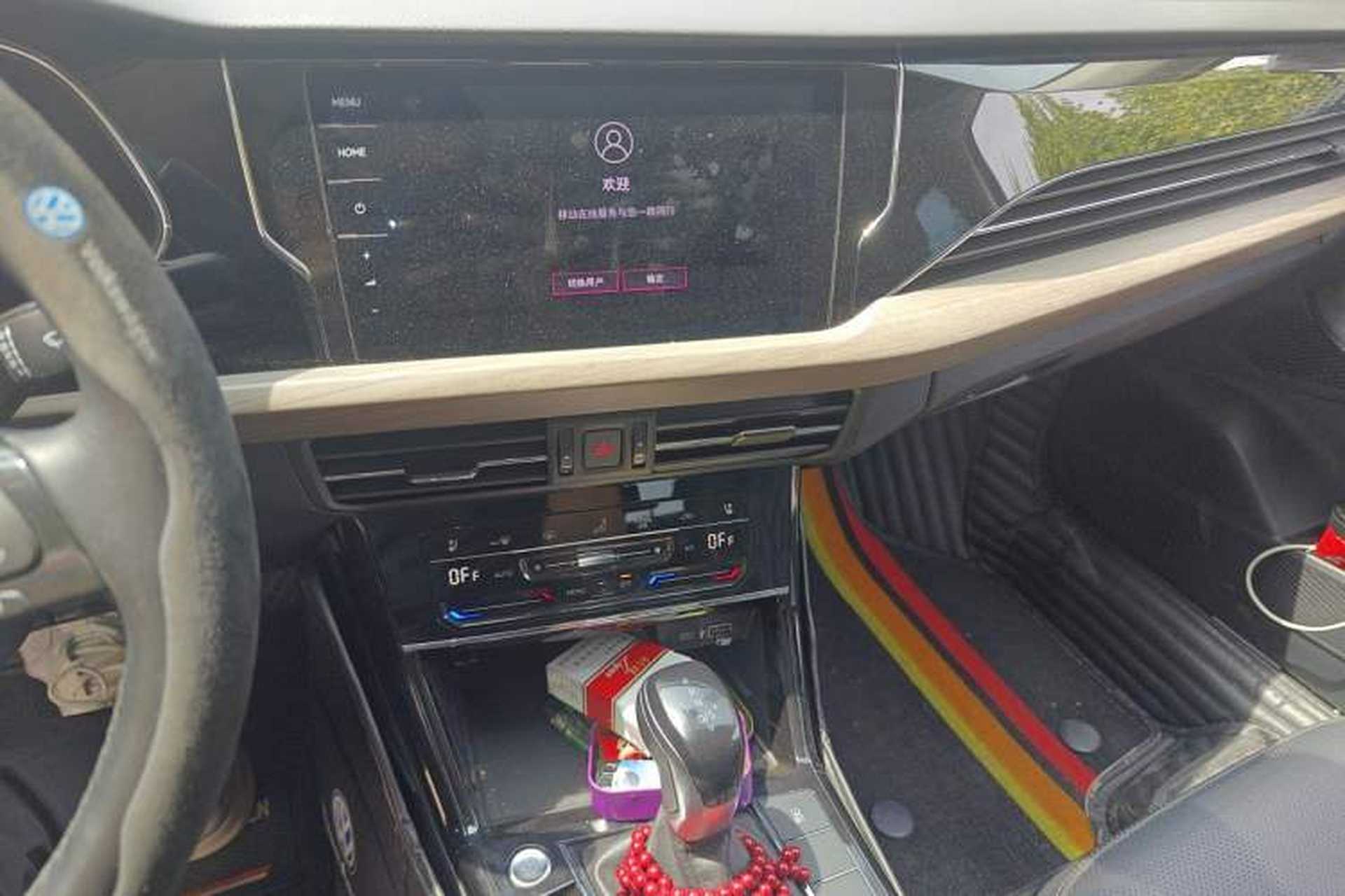 Used Volkswagen Passat 2020 Revised Version 330TSI Luxury Edition China VI Standard Audio And AC Panel