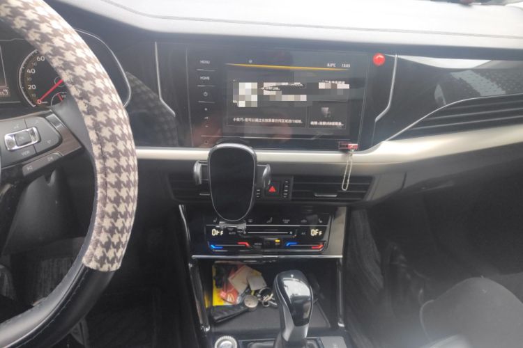 Used Volkswagen Passat 2020 330TSI Elite Edition China VI Audio And AC Panel