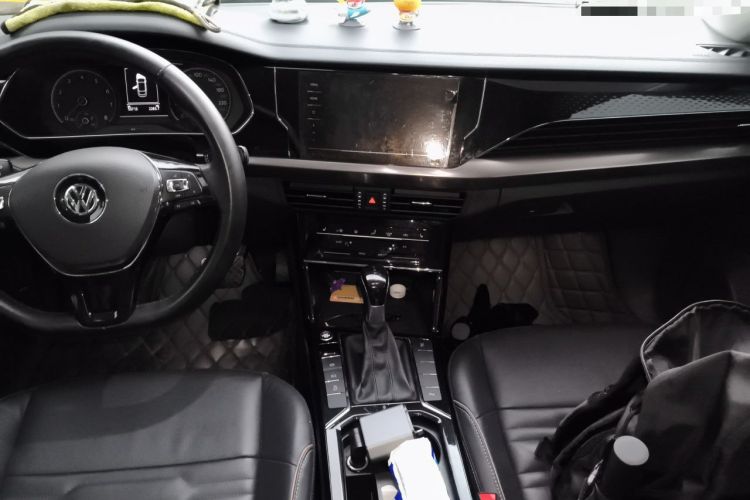 Used Volkswagen Passat 2020 330TSI Elite Edition China VI Audio And AC Panel