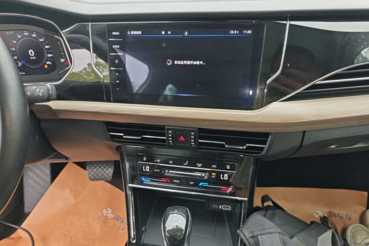 Used Volkswagen Passat 2020 330TSI Luxury Edition China VI Audio And AC Panel