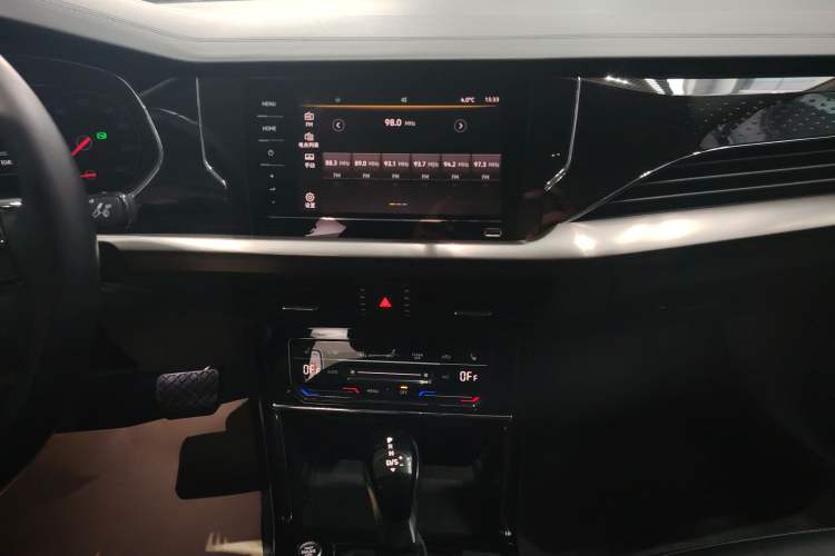 Used Volkswagen Passat 2020 330TSI Elite Edition China VI Audio And AC Panel