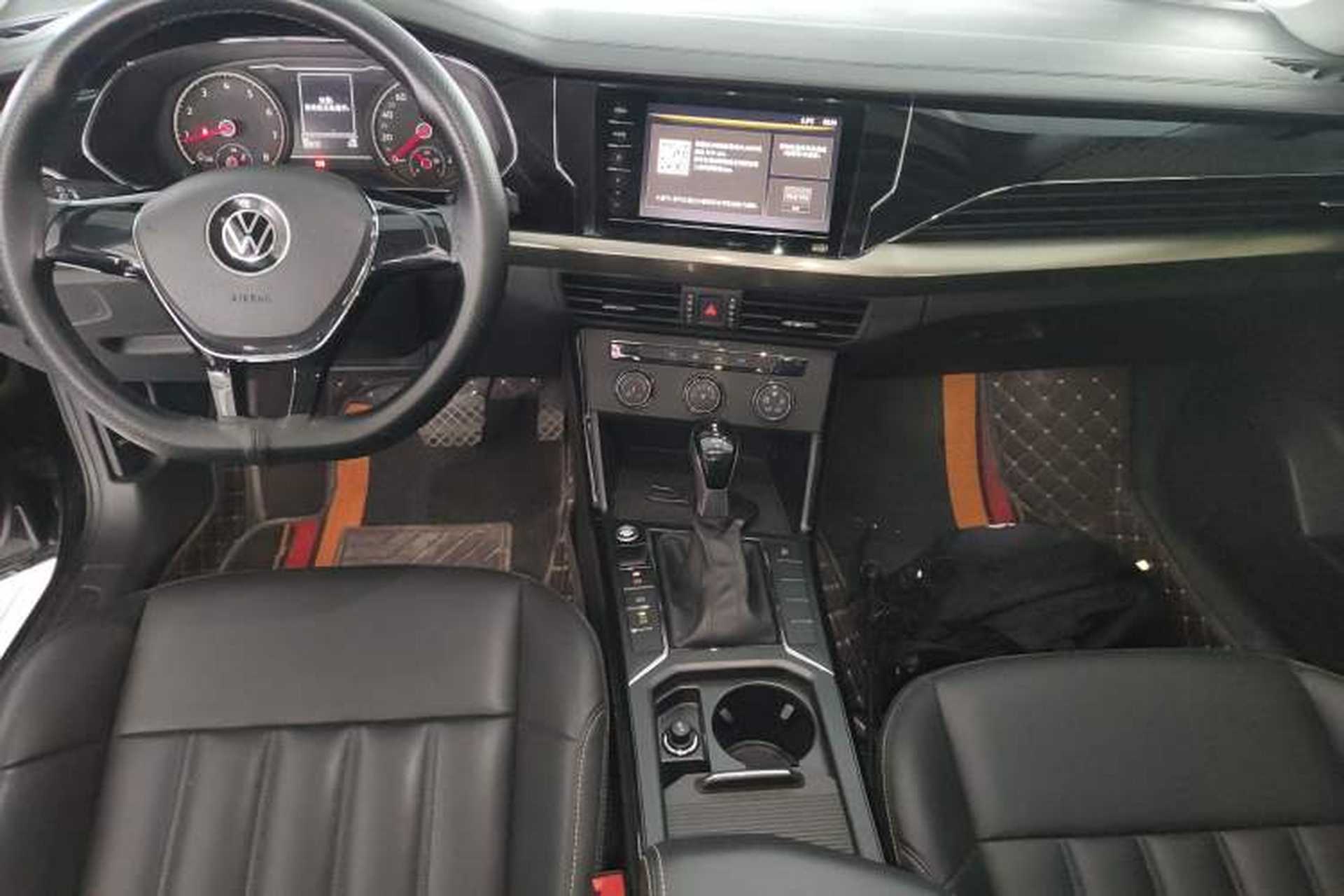 Used Volkswagen Passat 2020 Revised Version 280TSI Business Edition China VI Standard Audio And AC Panel