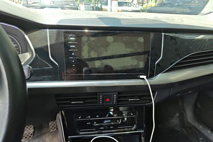 Used Volkswagen Passat 2020 330TSI Elite Edition China VI Audio And AC Panel