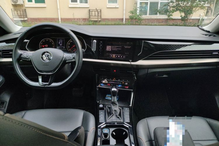 Used Volkswagen Passat 2020 Revised Version 280TSI Elite Edition China VI Standard Center Console
