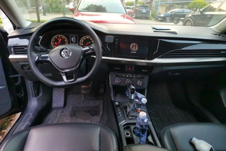 Used Volkswagen Passat 2020 280TSI Business Edition China V Standard Center Console