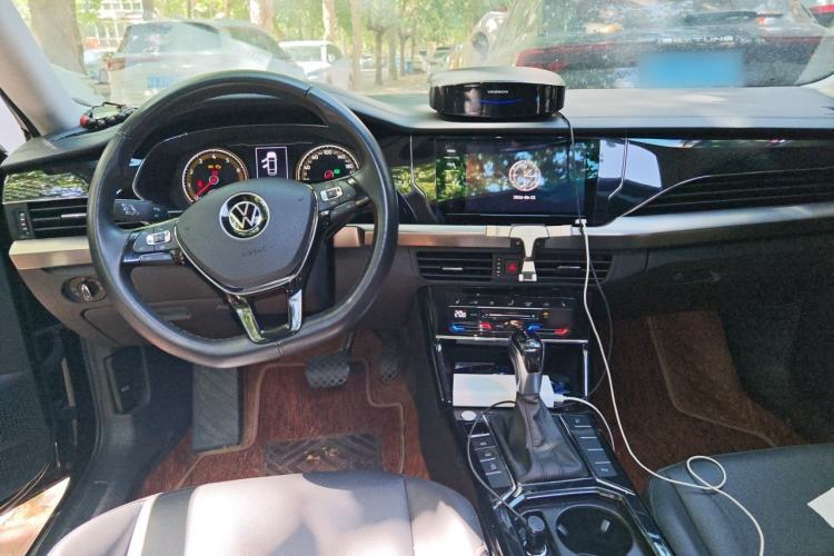 Used Volkswagen Passat 2020 330TSI Elite Edition China VI Center Console