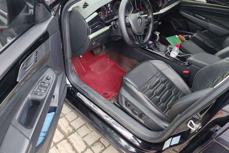 Used Volkswagen Passat 2020 330TSI Elite Edition China VI Driver Seat