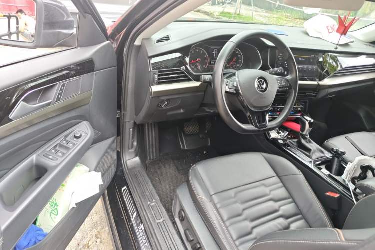 Used Volkswagen Passat 2020 330TSI Elite Edition China VI Driver Seat