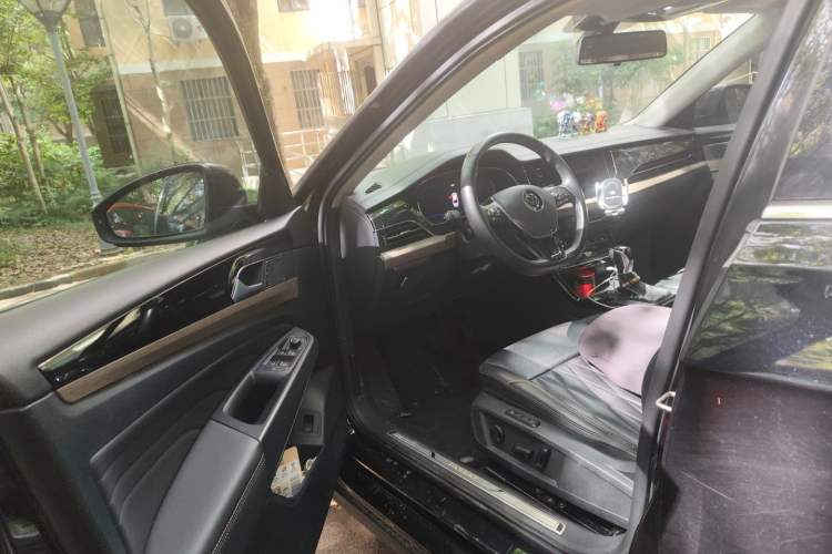 Used Volkswagen Passat 2020 330TSI Elite Edition China VI Driver Seat