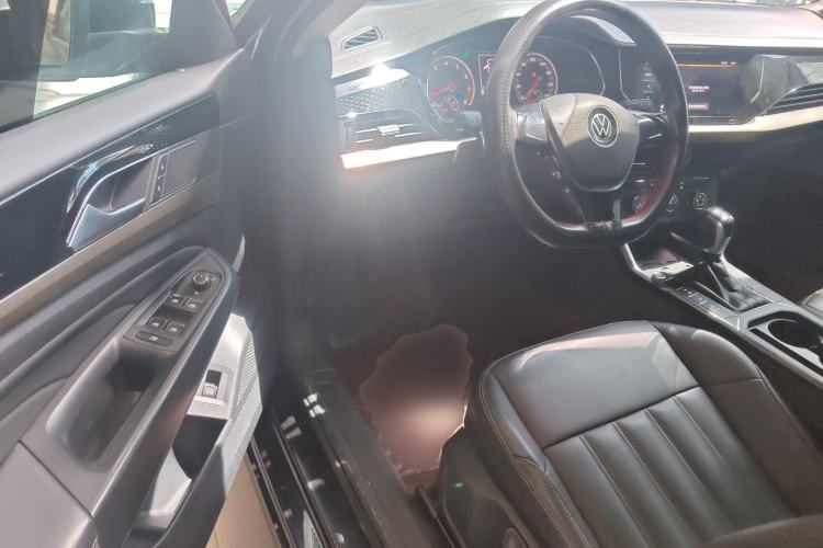 Used Volkswagen Passat 2020 Revised Version 280TSI Business Edition China VI Standard Driver Seat