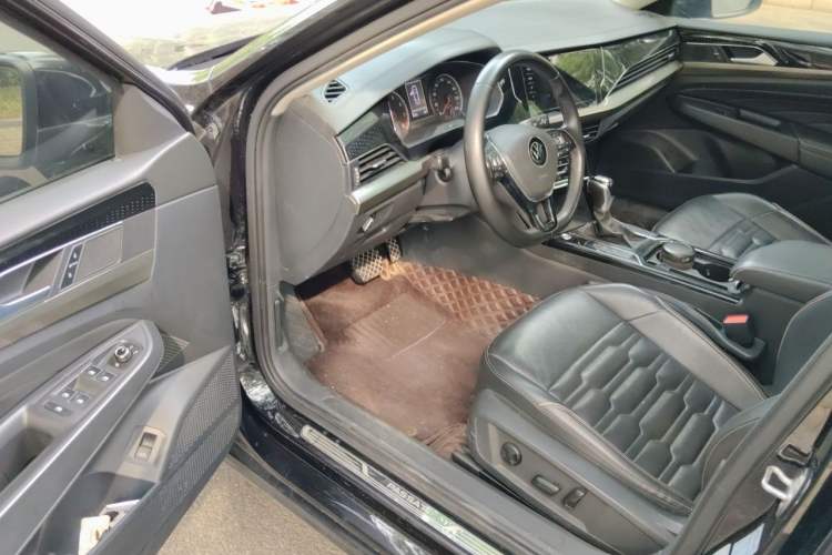 Used Volkswagen Passat 2020 330TSI Elite Edition China VI Driver Seat