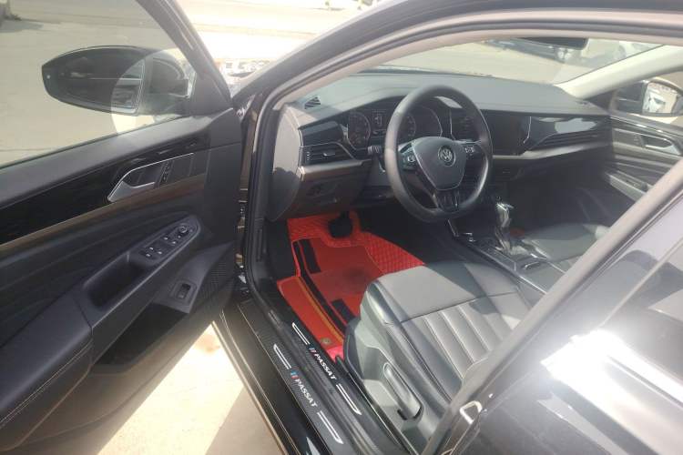 Used Volkswagen Passat 2020 280TSI Business Edition China VI Standard Driver Seat