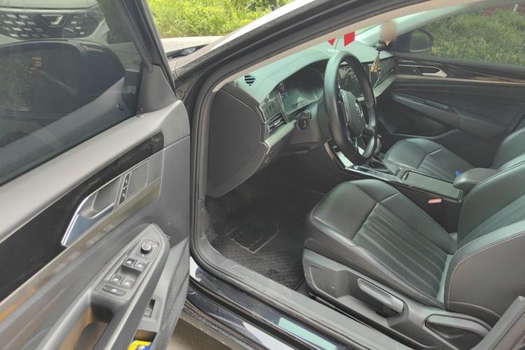 Used Volkswagen Passat 2020 Revised Version 280TSI Business Edition China VI Standard Driver Seat