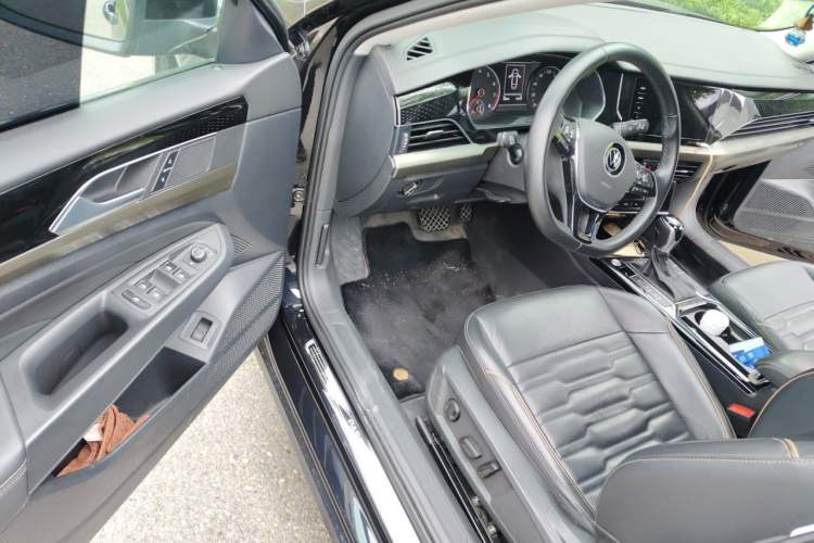 Used Volkswagen Passat 2020 330TSI Elite Edition China VI Driver Seat