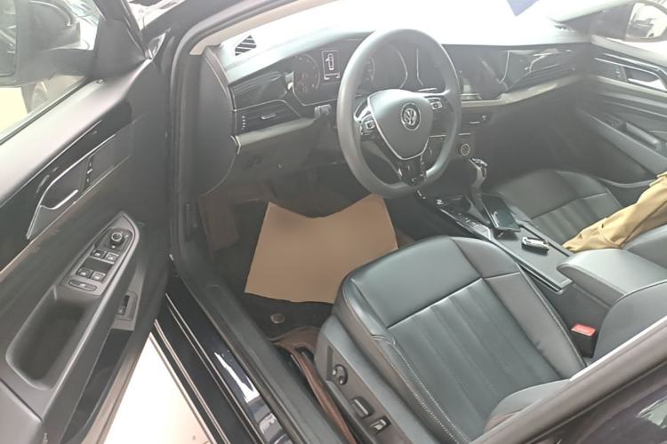Used Volkswagen Passat 2020 Revised Version 280TSI Business Edition China VI Standard Driver Seat