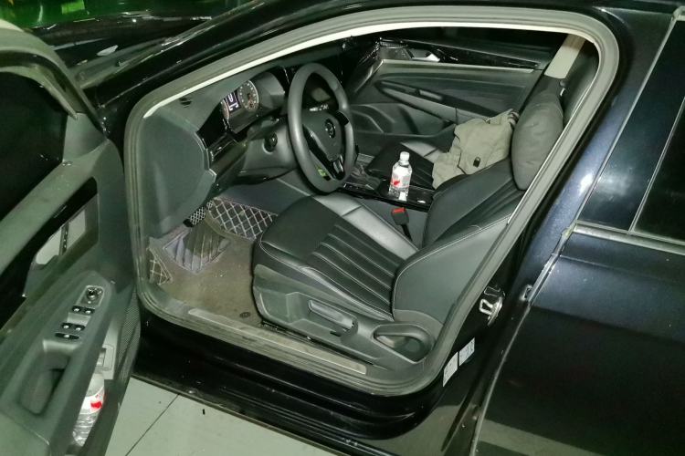 Used Volkswagen Passat 2020 280TSI Business Edition China VI Standard Driver Seat