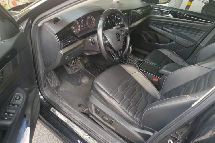 Used Volkswagen Passat 2020 330TSI Elite Edition China VI Driver Seat