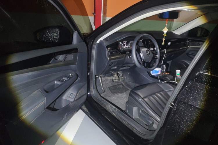Used Volkswagen Passat 2020 280TSI Business Edition China VI Standard Driver Seat