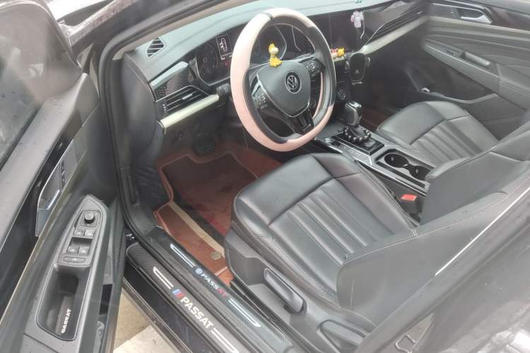 Used Volkswagen Passat 2020 Revised Version 280TSI Business Edition China VI Standard Driver Seat