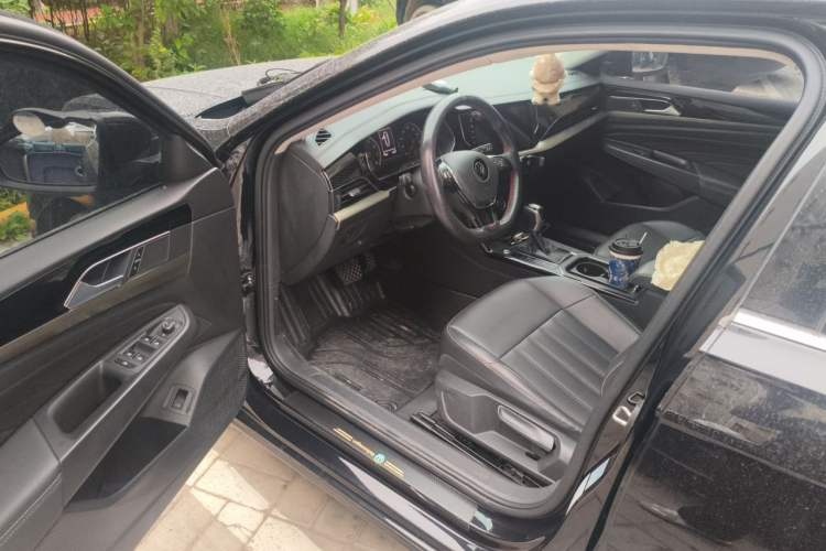 Used Volkswagen Passat 2020 Revised Version 280TSI Business Edition China VI Standard Driver Seat
