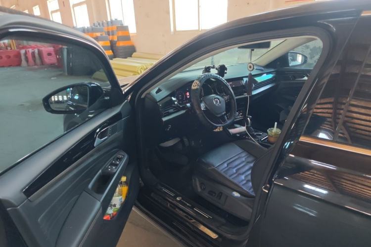 Used Volkswagen Passat 2020 330TSI Elite Edition China VI Driver Seat