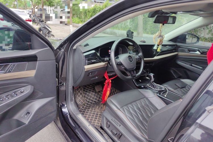 Used Volkswagen Passat 2020 330TSI Luxury Edition China VI Driver Seat