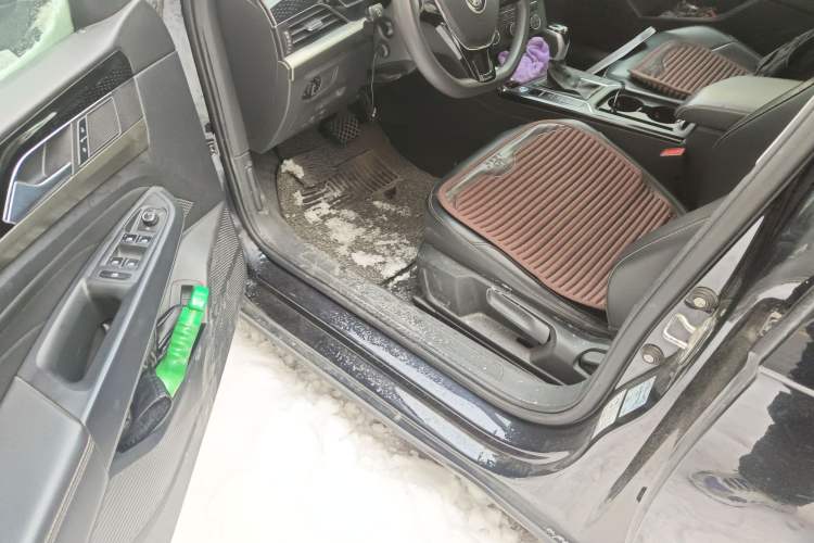 Used Volkswagen Passat 2020 Revised Version 280TSI Business Edition China VI Standard Driver Seat