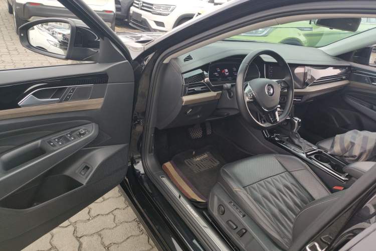 Used Volkswagen Passat 2020 330TSI Luxury Edition China VI Driver Seat